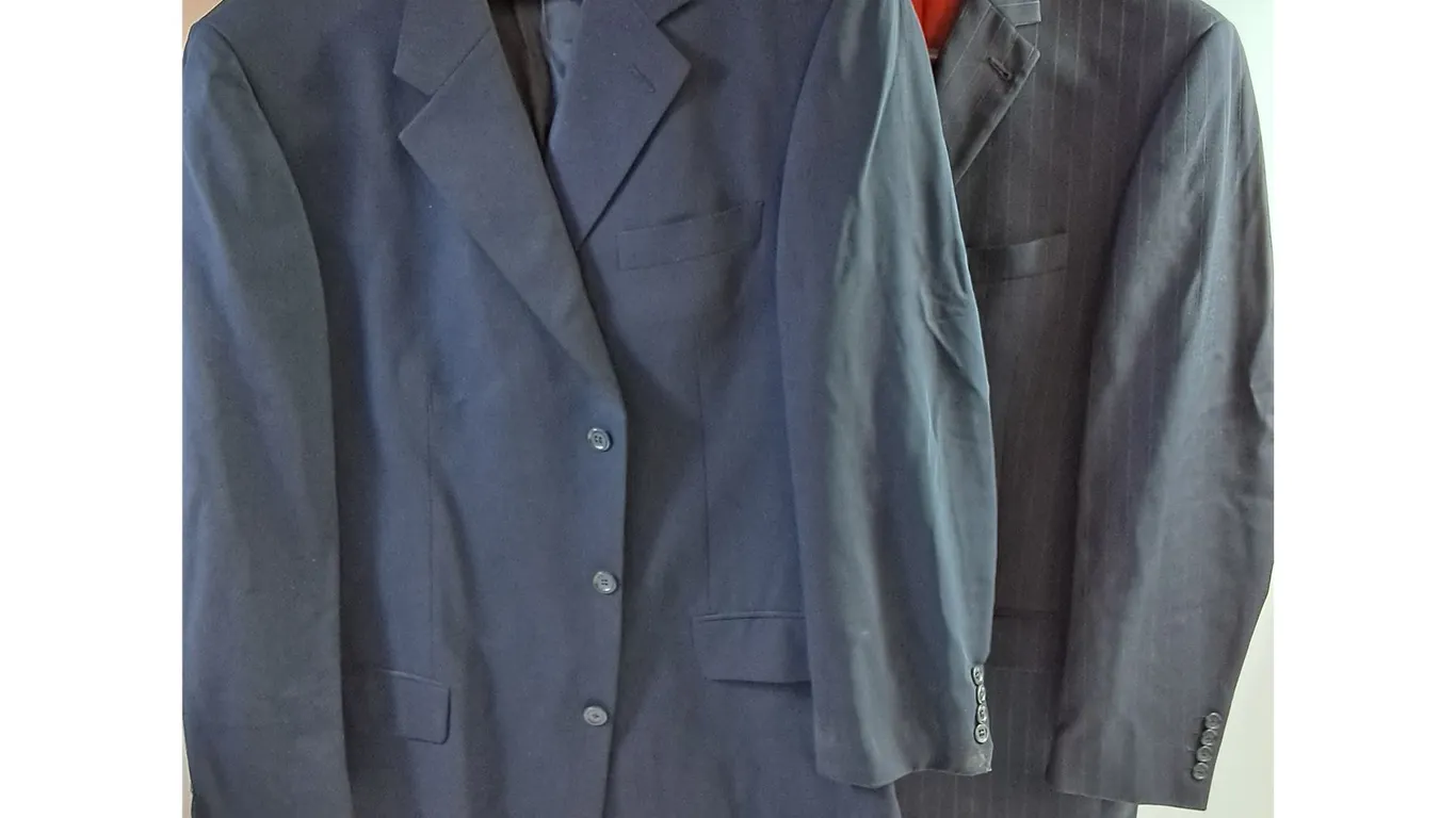 * (2) XL Men's Suit Jackets - Kenneth Cole, Arnold Brant