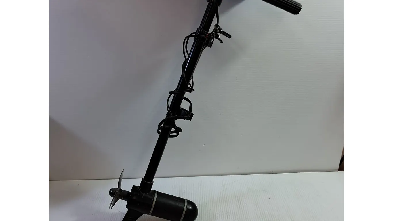 Sevylor 12 Volt Trolling Motor - 30" Height - Untested, Pickup Only