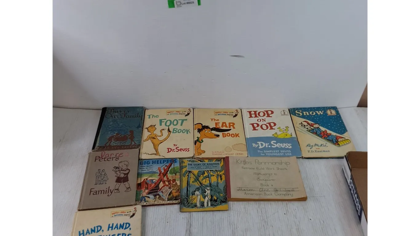 Children's Books, Dr. Seuss, Peter's Family, Big Helpers, Kittle's Penmanship, Bananas