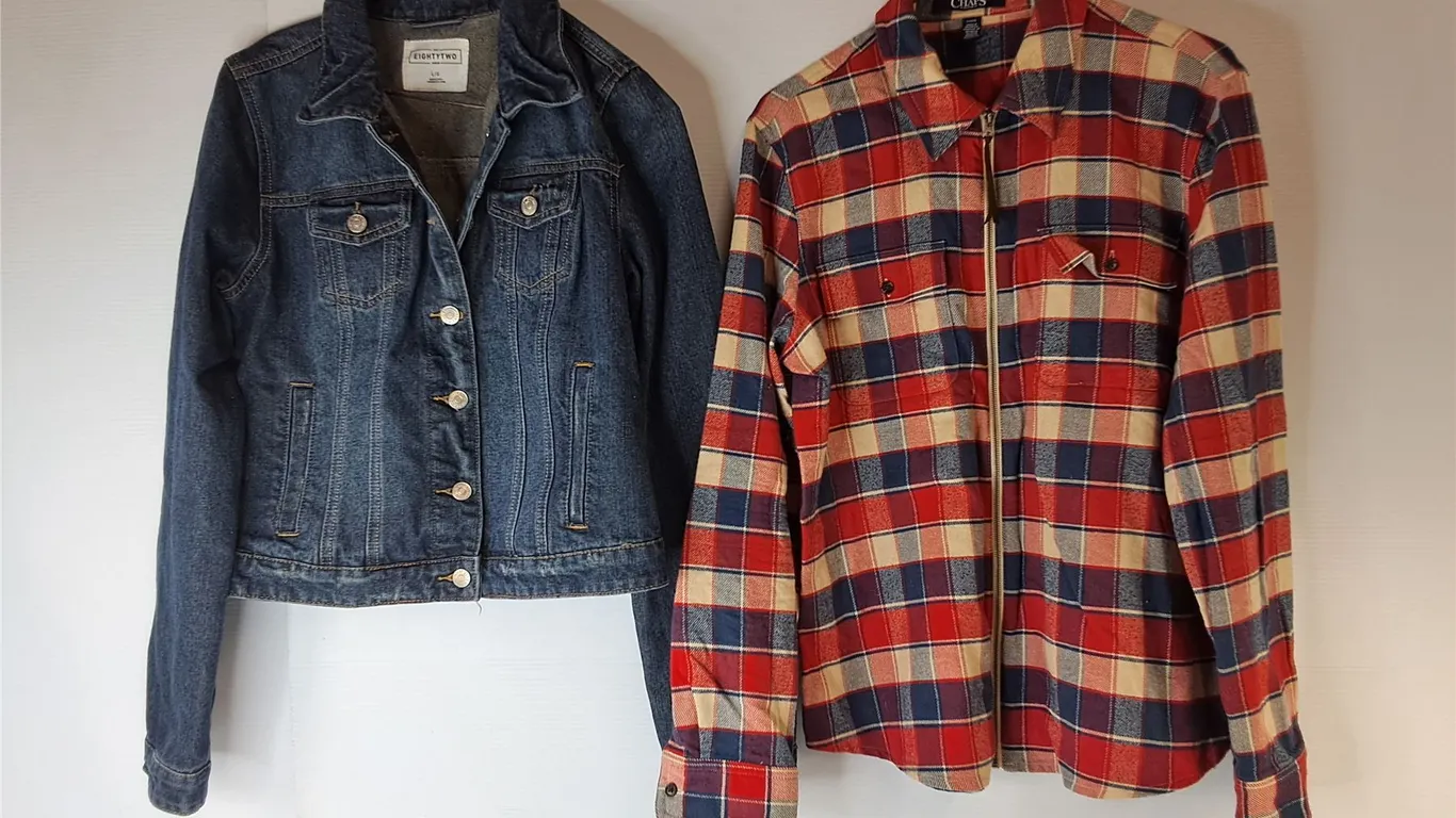 Women's Jean & Flannel Jackets-L