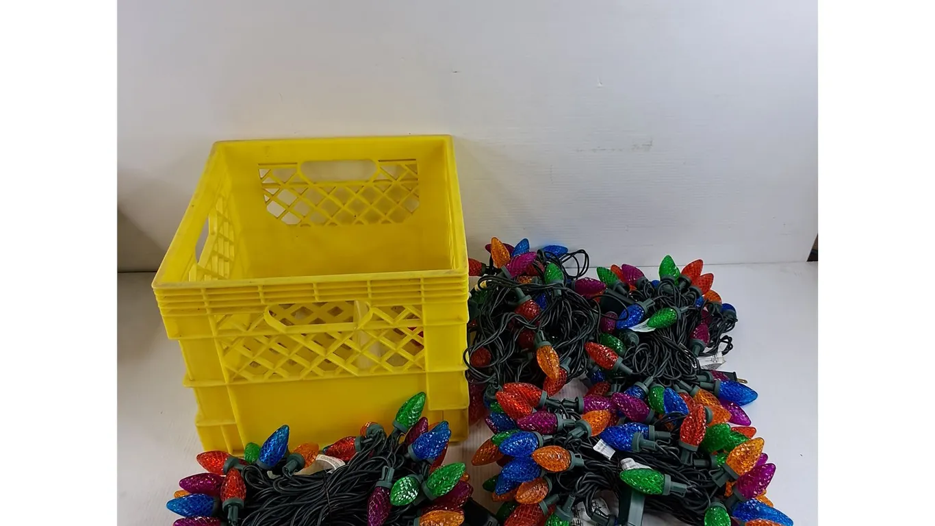 Milk Crate, Christmas Tree Lights, Powers On, As Is, Pickup Only