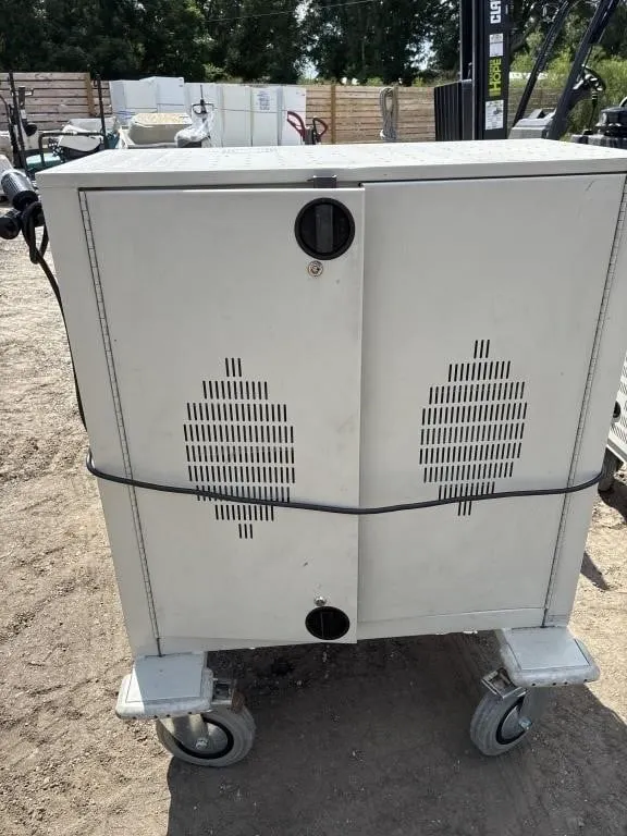 Laptop cart