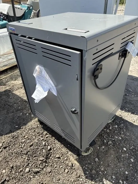 Laptop cart