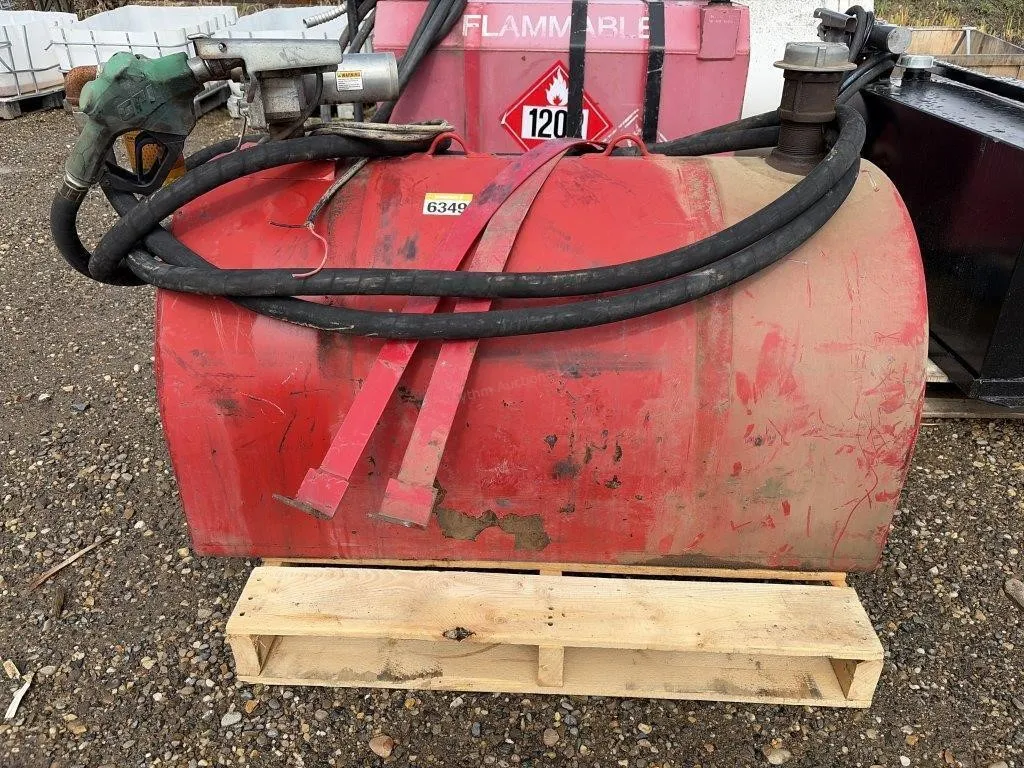 Approx 450 Liter Westeel Tidy Tank