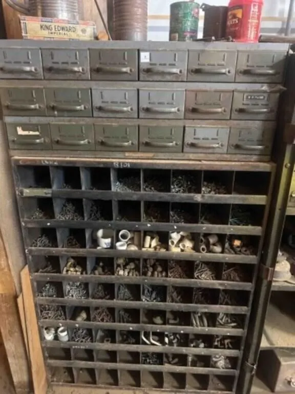 Metal Bolt Bin