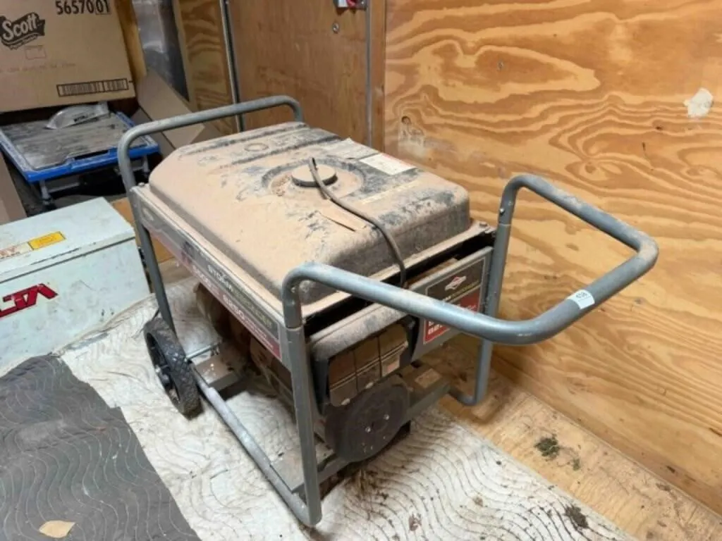 Briggs & Straton 5500 Watt Generator