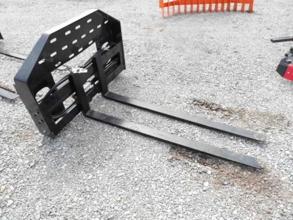 Adjustable Hydraulic 5' Pallet Forks