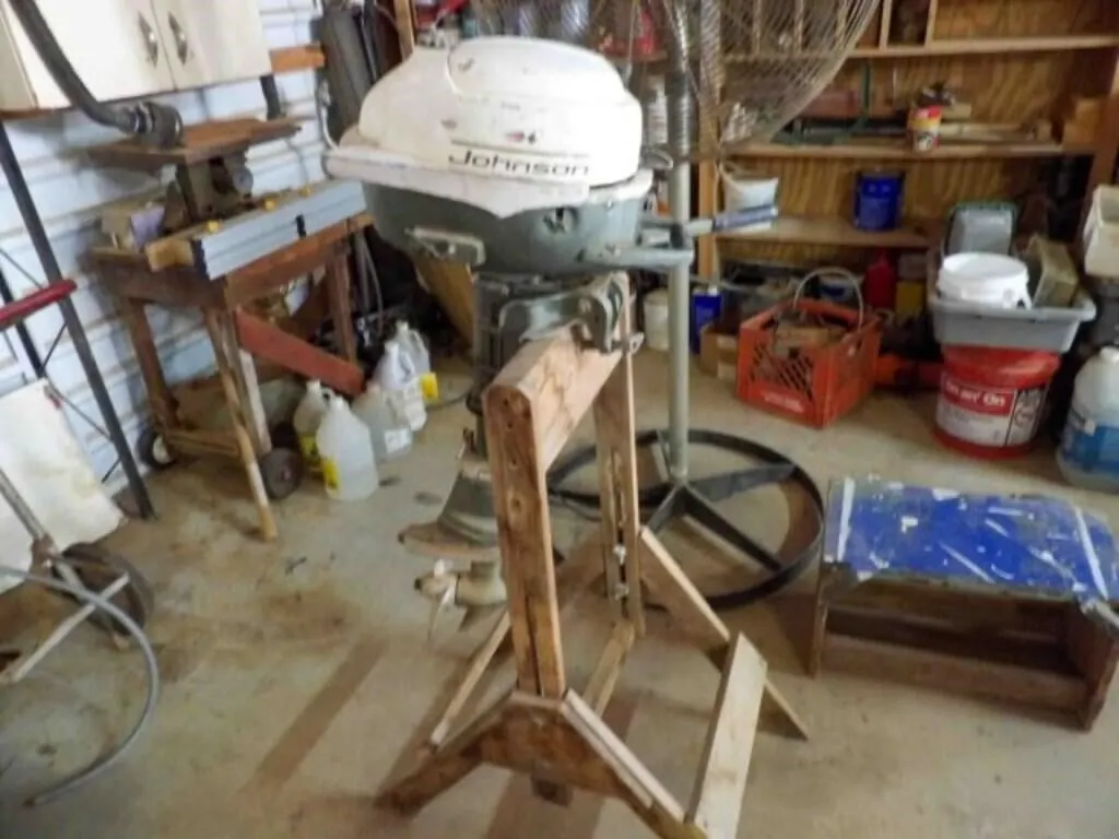 Johnson Outboard Motor w/Stand