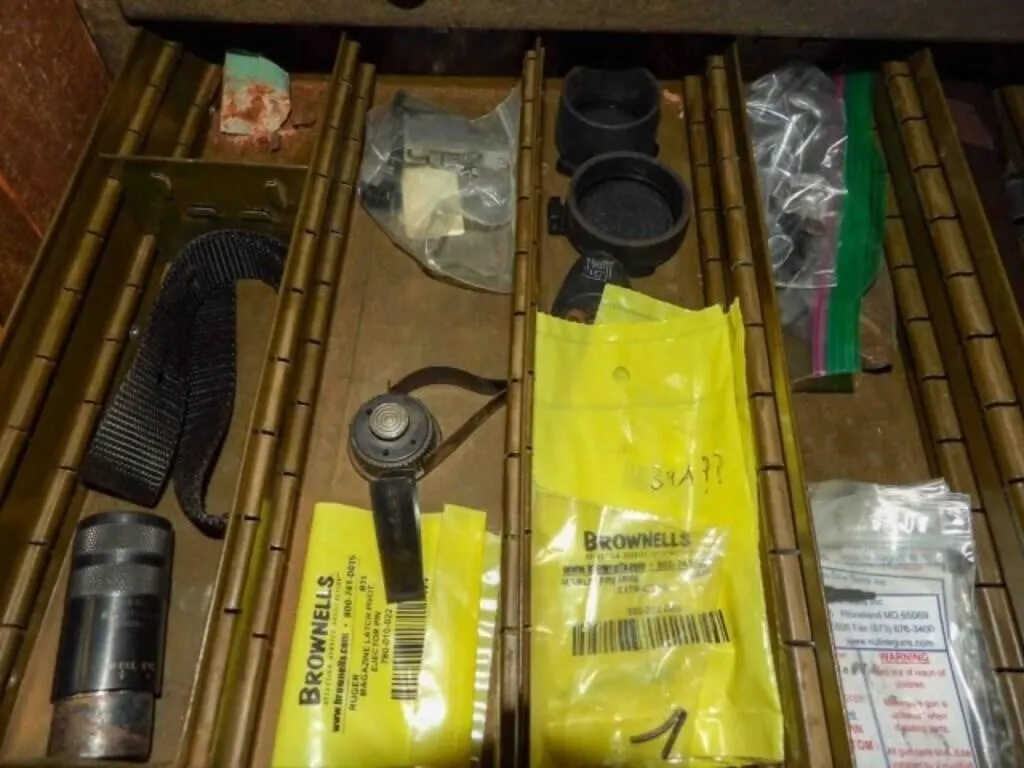 4-Drawer Metal Cabinet, Contents
