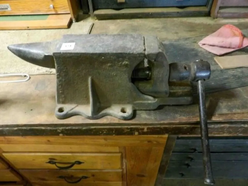 2 - VISES