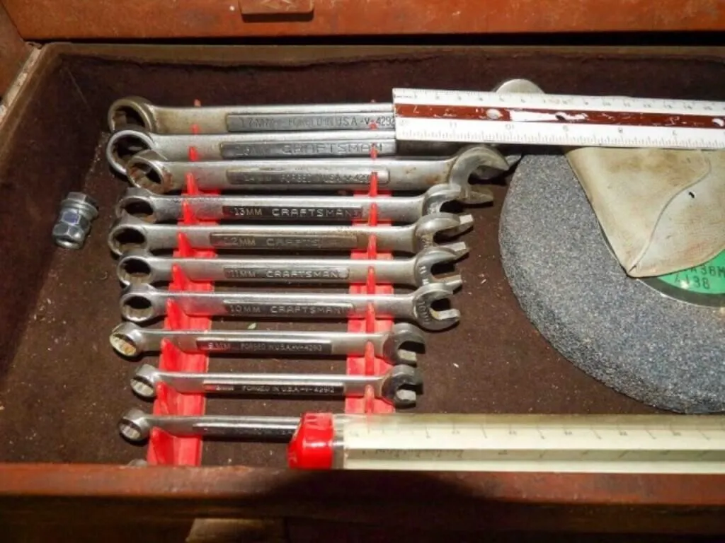 Metal Tool Box, Contents