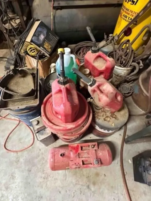 Gas Cans & Funnels