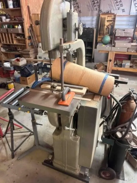 Walker-Turner Bandsaw