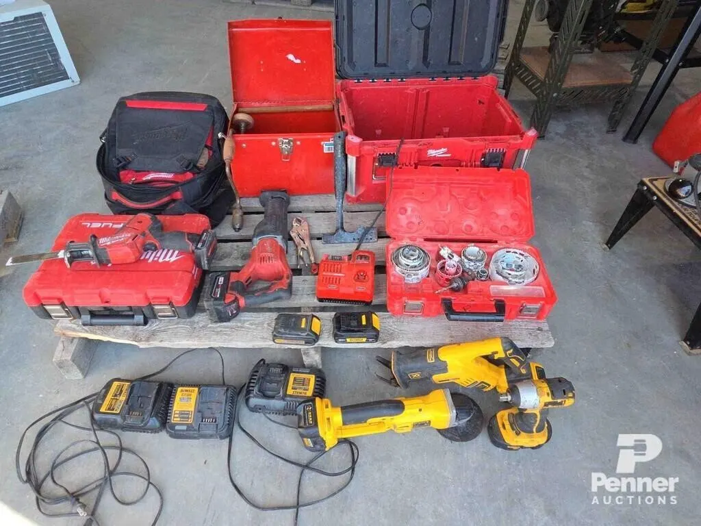 Milwaukee & Dewalt Cordless Tools