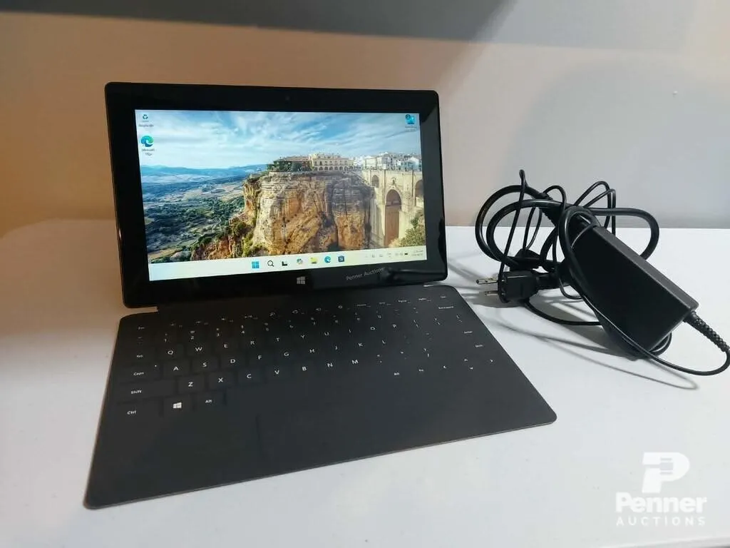 MICROSOFT SURFACE PRO LAPTOP - INTEL i5 #7