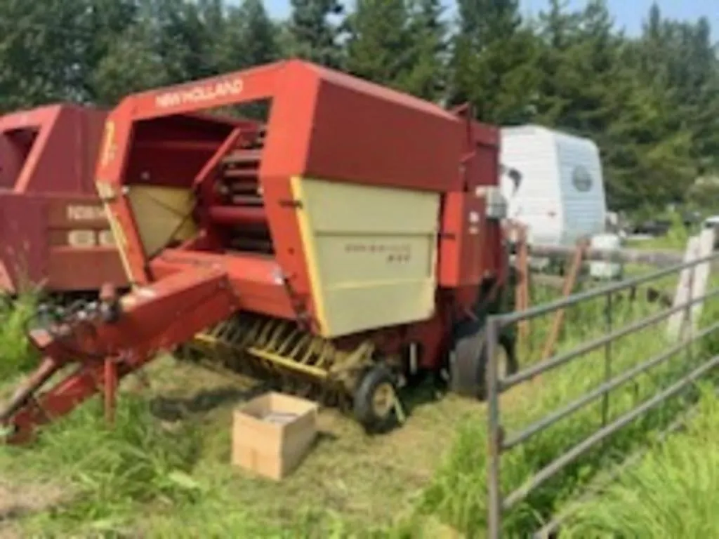 New Holland Chain & Bar Baler, 1000 series PTO &