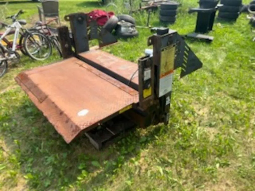 Tommy Liftgate THIEMAN Model TT15Rm, for back of