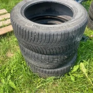 3 Michelin 235 55 R17 Winter tires