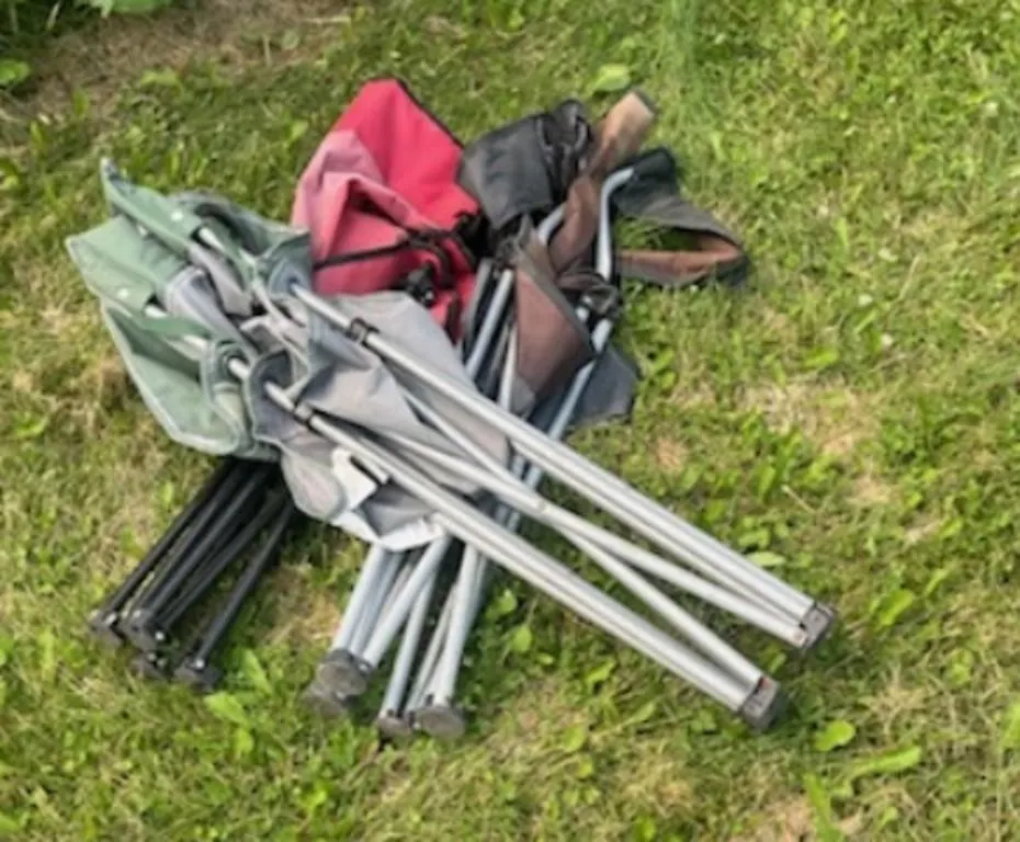 3 Folding chairs