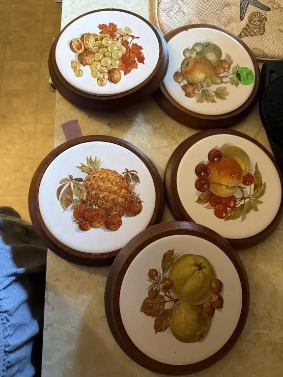 Wood and ceramic trivets