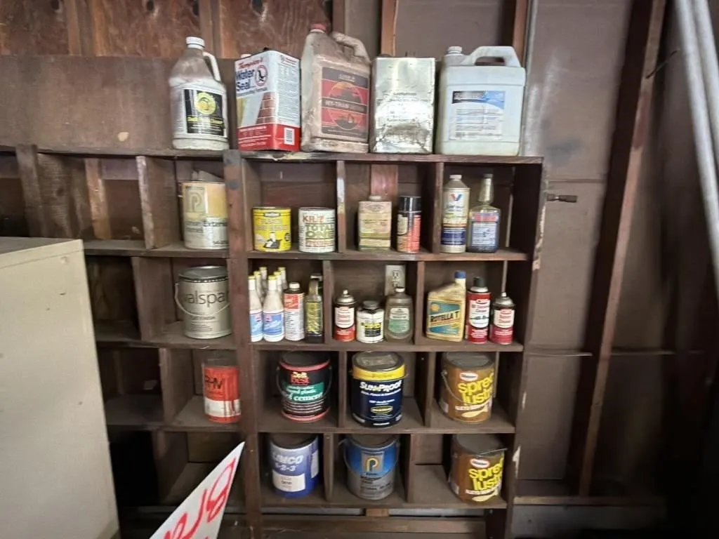 Shelf contents see pic
