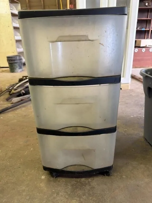 3 draw plastic shelf