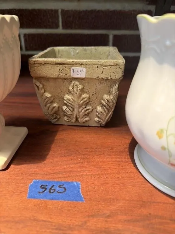 Flower pots