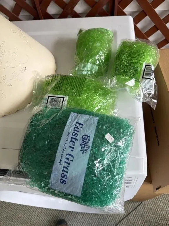 One lamb cover, and four bags of gift packing