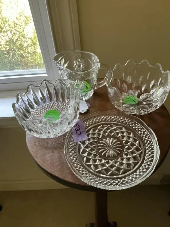 Anchor Hocking Creamer/ 2 Crystal Glass Bowls, Gla