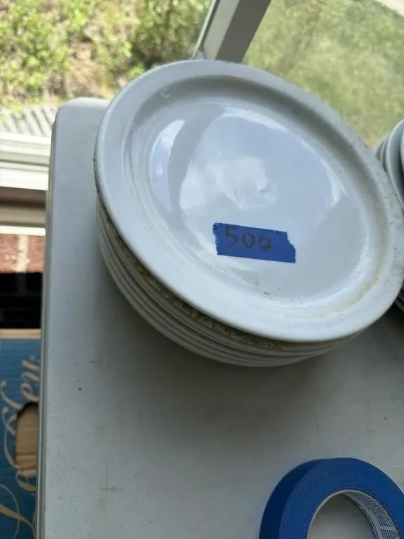 Eight glass plate