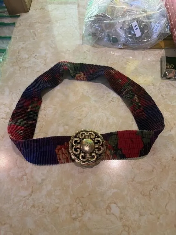Vintage floral, print elastic ladies belt