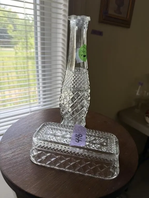 Anchor Hocking Wexford Pattern Pressed glass vase