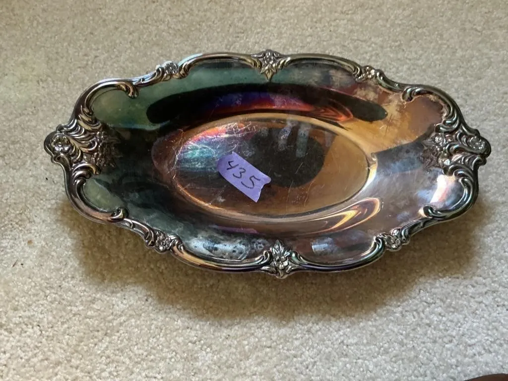 International Silver Co silver-plated platter
