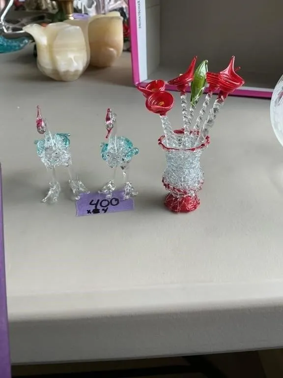 Spun glass stylized bird/ Vase with Red Iris flowe