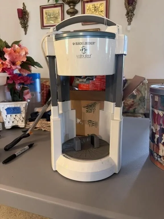 Automatic jar opener
