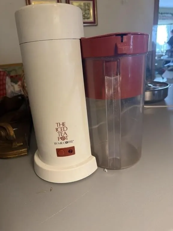 Ice tea pot by Mr. Coffee