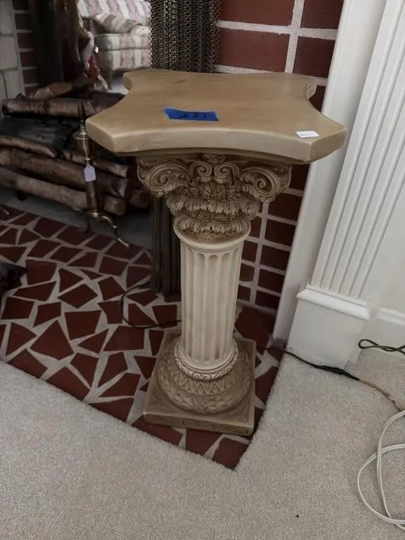 Ceramic plant stand