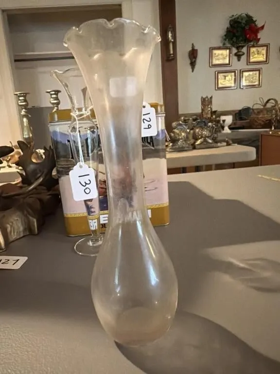 Bus vase