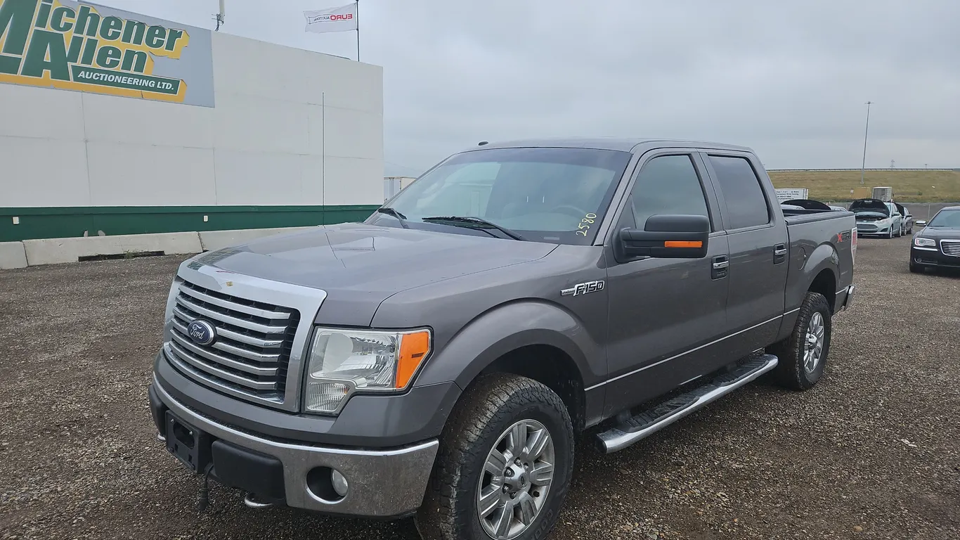 2010 Ford F-150 4x4 XL 4dr SuperCrew Styleside 5.5 ft. SB