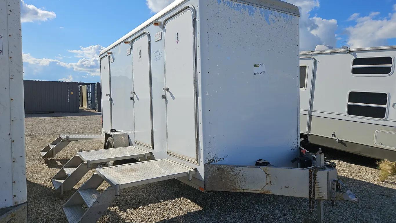 2008 Wells Cargo S/A Washroom Trailer