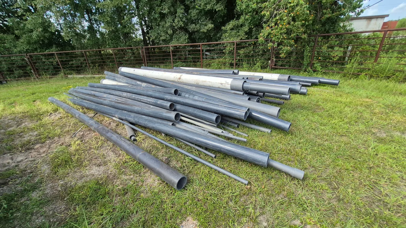 VARIETY OF 2OFT INDUSTRIAL SCH 80 PVC PIPE