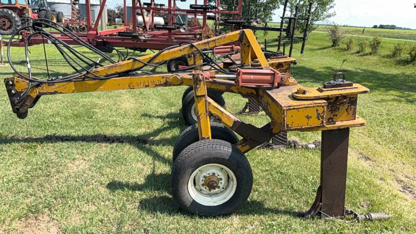 R.O. Amundson HD 3-shank subsoiler *Local Retirement Item