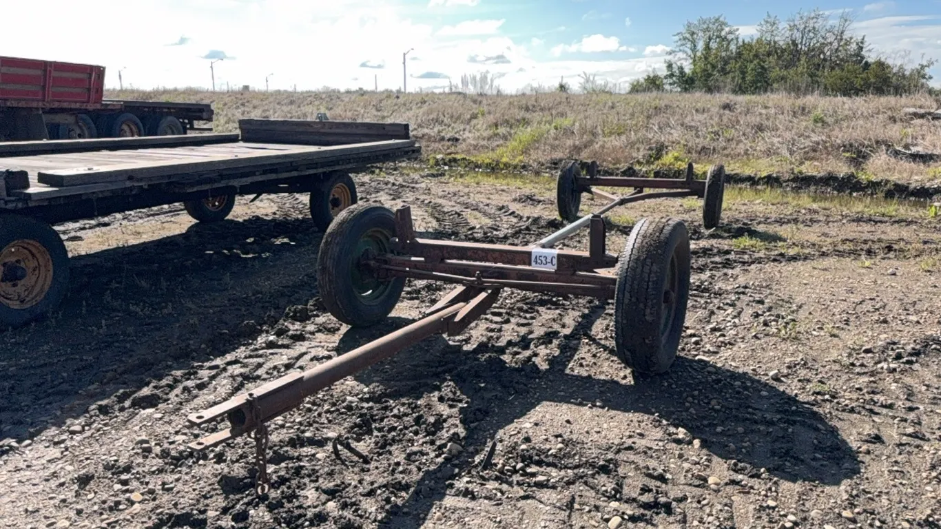 EATON 15 1/2' FARM WAGON FRAME