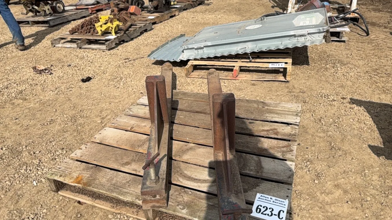 SET OF 46" PALLET FORKS