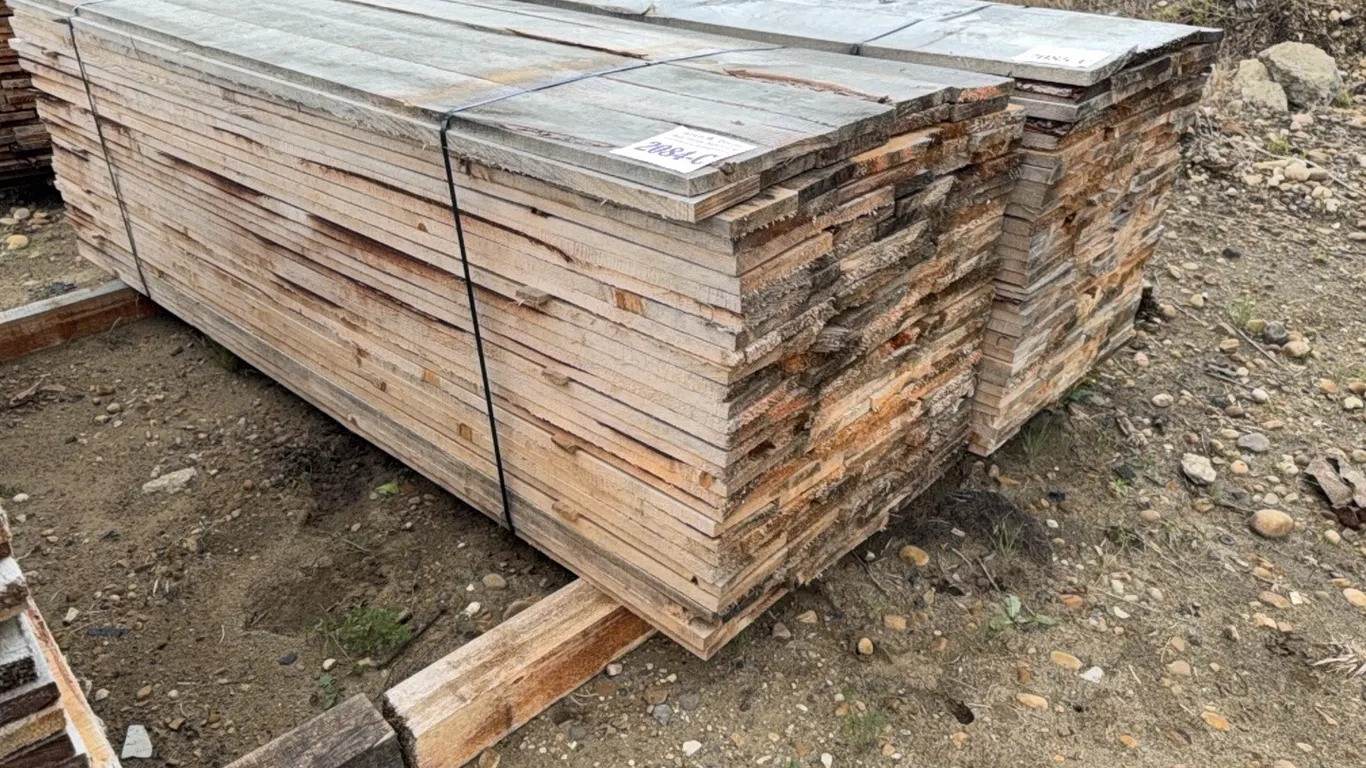 1 - LIFT 8' WIND FENCE BOARDS