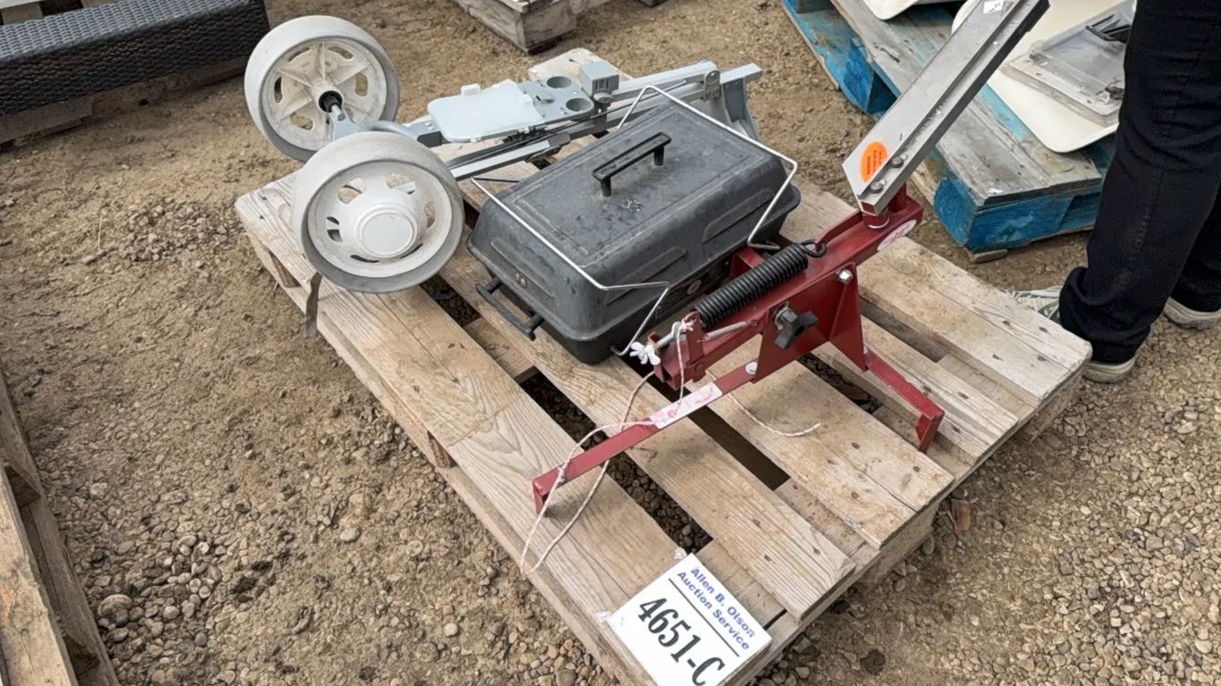 GOLF CLUB CART, BARBECUE, SKEET THROWER