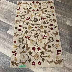 Pottery Barn rug - 3x5