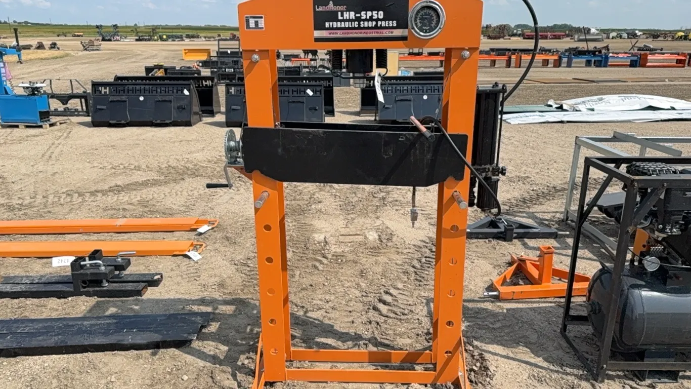 ID 4721 50 Ton Air/Hydraulic Press