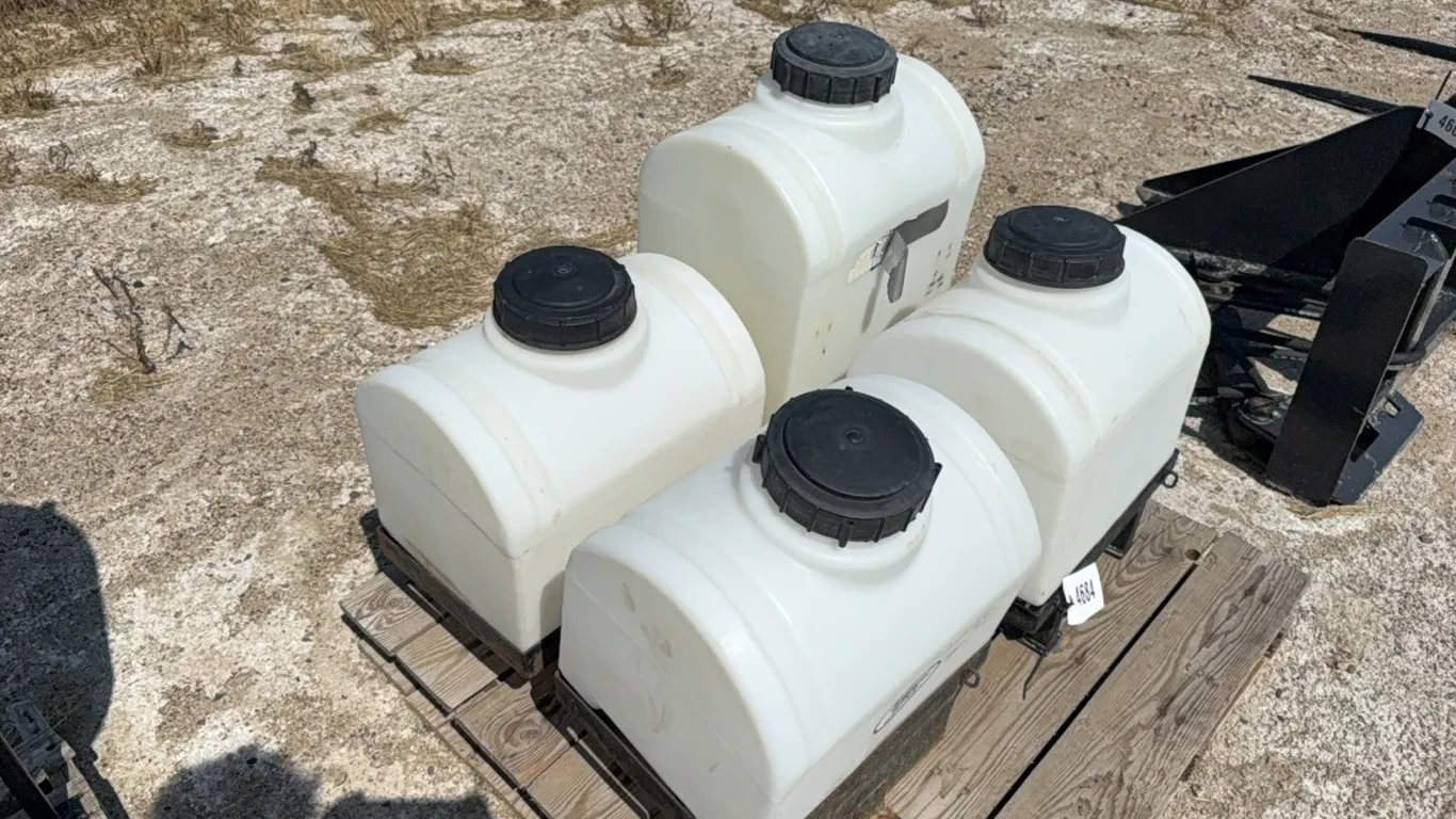 ID 4684 (3) 8gal & (1) 12gal Poly Tanks