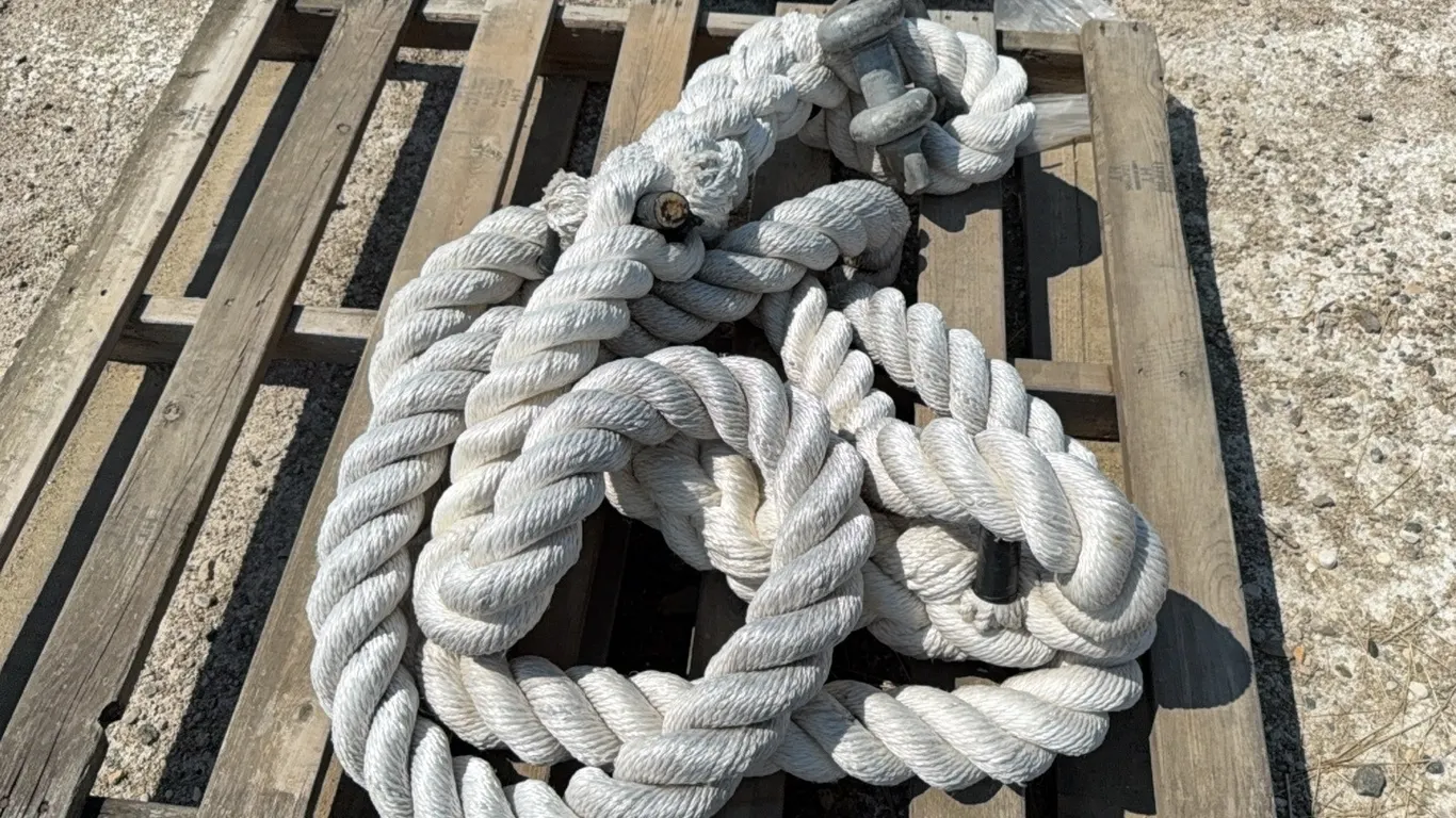 ID 4811 21foot, 3inch diameter Nylon Tow Rope
